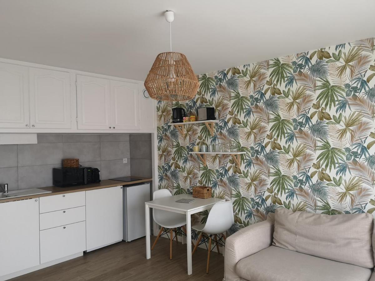 Studio Climatise Tout Confort A 2 Pas De La Mer Avec Parking Prive ปาลาวาส-เลส์-โฟลต์ ภายนอก รูปภาพ